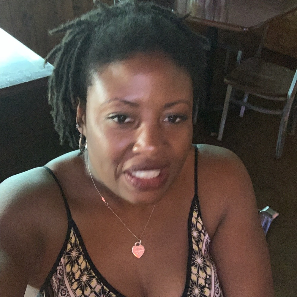 Meet your Posher, Toni